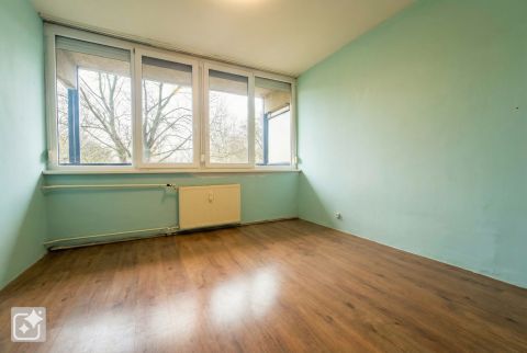 Kiadó Lakás 9700 Szombathely , Derkovits lakótelepen