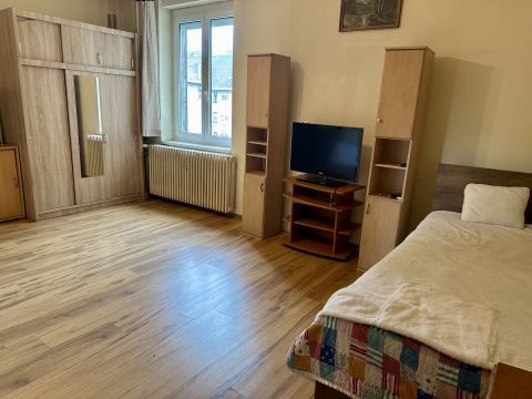 Eladó Lakás 1105 Budapest 10. kerület Liftes házban 40 nm nagyságú felújított lakás eladó!