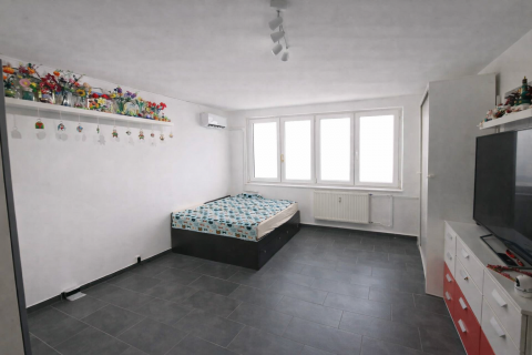 Eladó Lakás 1203 Budapest 20. kerület , Hársfa sétányon teljesen felújított 2 szobás lakás eladó