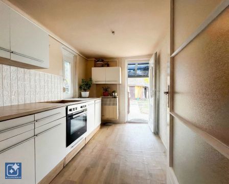 Eladó Ház 6000 Kecskemét , SZIGETELT,TETŐCSERÉLT egyedi gázfűtéses ház!