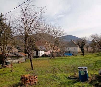 Eladó Ház 2525 Bajna 