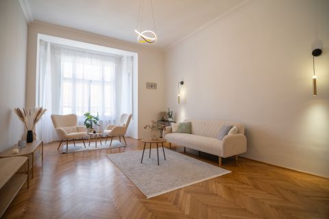 Eladó Lakás 1027 Budapest 2. kerület 