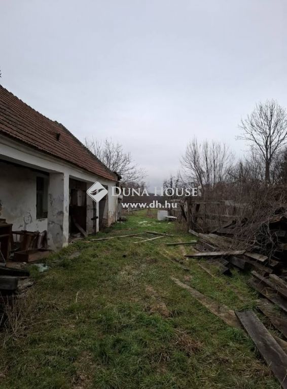 8556 Pápateszér , Petőfi Sándor utca környéke — 1/6