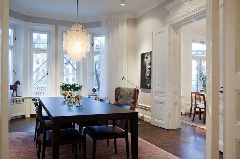 Eladó Lakás 1081 Budapest 8. kerület , a BELVÁROS LEGFEJLŐDŐBB RÉSZÉN/ERKÉLYES/SAROKLAKÁS/5szobás