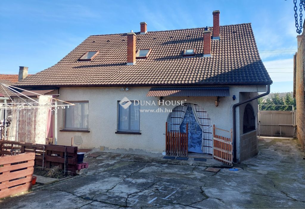 7400 Kaposvár , *** Nádasdi utca, tetőtér beépítéses, 6 szobás, családi ház — 1/39