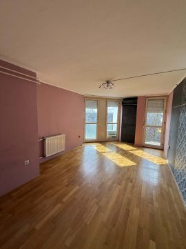 Eladó Lakás 8600 Siófok Tanácsház utca közelében 