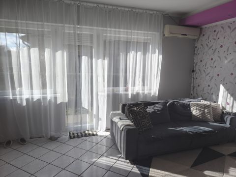 Eladó Ház 1183 Budapest 18. kerület , Miklóstelepen, 110 nm-es, belső kétszintes sorházi lakás