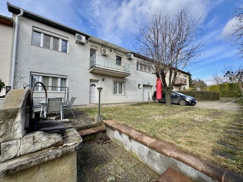 Eladó Ház 2083 Solymár 