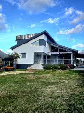 Eladó Ház 8621 Zamárdi 