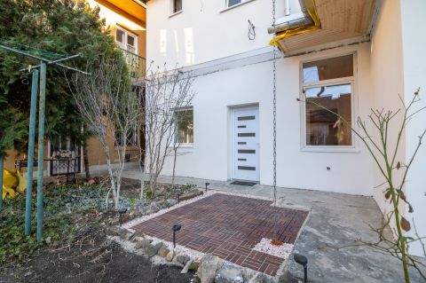 Eladó Lakás 1047 Budapest 4. kerület 