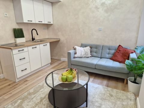 Eladó Lakás 1132 Budapest 13. kerület , Eladó garzon lakás a WESTEND szomszédságában!