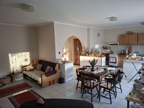 Eladó Ház 8060 Mór , központban