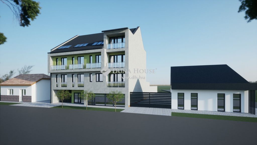 4400 Nyíregyháza , Nyírpláza közelében — 1/4