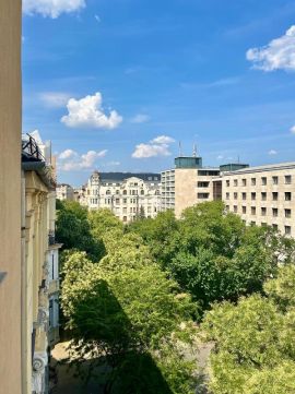 Kiadó Lakás 1055 Budapest 5. kerület Lipótvárosban 98 m2-es, 2,5 szobás, erkélyes, exkluzív lakás