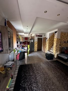 Eladó Ház 1188 Budapest 18. kerület , Lakóparki környezetben!