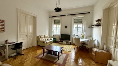 Eladó Lakás 1071 Budapest 7. kerület , Nagypolgári lakás a Városliget szomszédságában 