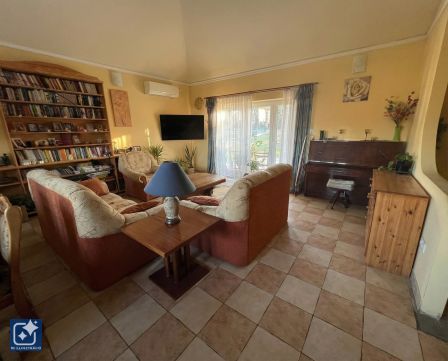 Eladó Ház 2030 Érd , Érden - Tágas jó felosztású családi ház