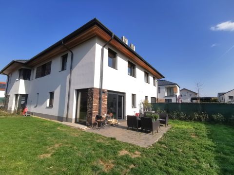 Eladó Lakás 2089 Telki újépítésű környezetben A+ energetikával rendelkező ikerház f