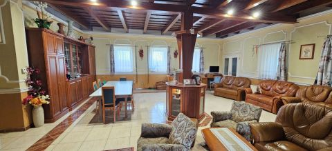 Eladó Ház 2251 Tápiószecső 