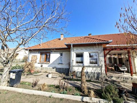 Eladó Ház 2465 Ráckeresztúr , 2465 Ráckeresztúr, Családi házas