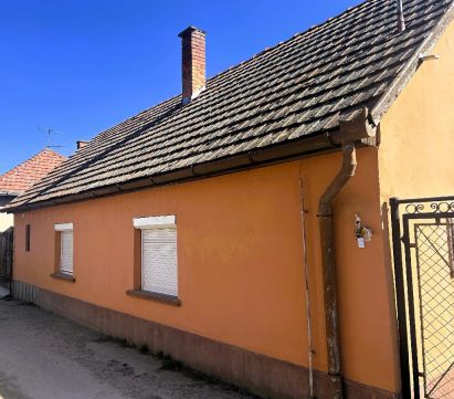 Eladó Ház 2750 Nagykőrös 2750 Nagykőrös, Belvároshoz közel