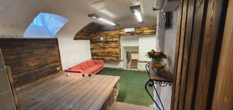 Eladó Üzlethelyiség 1036 Budapest 3. kerület , 1036 Budapest 3, Óbuda