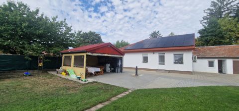 Eladó Ház 2485 Gárdony Dinnyésen