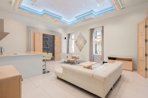 Eladó Lakás 1051 Budapest 5. kerület 