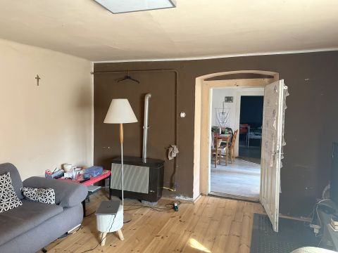 Eladó Ház 2481 Velence Velencén hangulatos parasztház nagy kerttel