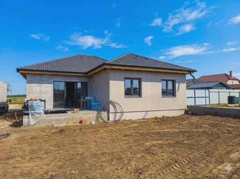 Eladó Ház 4400 Nyíregyháza Oros, frekventált kervárosi részén