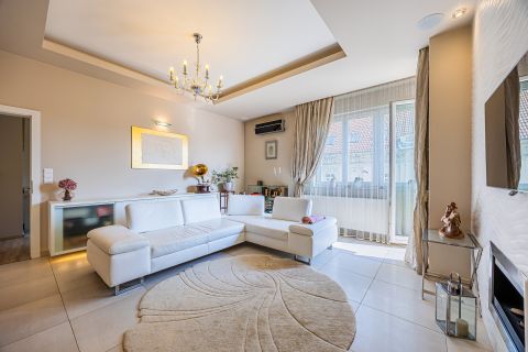 Eladó Lakás 1055 Budapest 5. kerület 