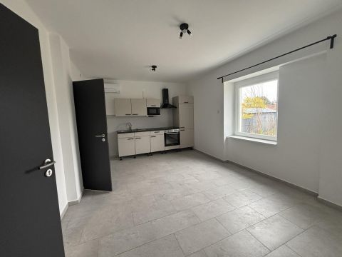 Kiadó Lakás 9200 Mosonmagyaróvár Fuvaros utca környéke 