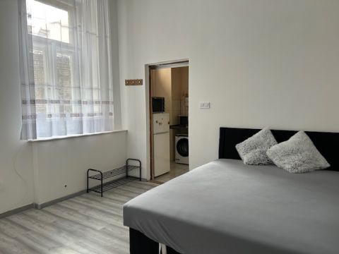 Eladó Lakás 1081 Budapest 8. kerület 