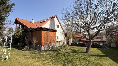 Eladó Ház 9029 Győr Két lakásos családi ház csendes környezetben