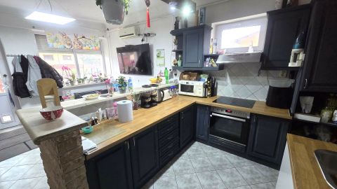 Eladó Ház 2370 Dabas Központi lokáció, tágas telek!