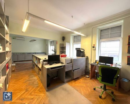 Kiadó Iroda 7623 Pécs Belvárosban, kiadó iroda- Ügyvédi irodának, cégközpontnak