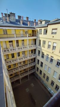 Eladó Lakás 1055 Budapest 5. kerület 