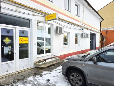 Eladó Üzlethelyiség 7622 Pécs , Belvárosban össz.900 nm üzlethelyiségek, irodák és raktárak 