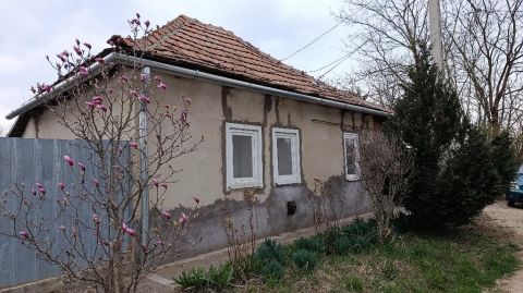 Eladó Ház 5126 Jászfényszaru , 5126 Jászfényszaru, Csendes