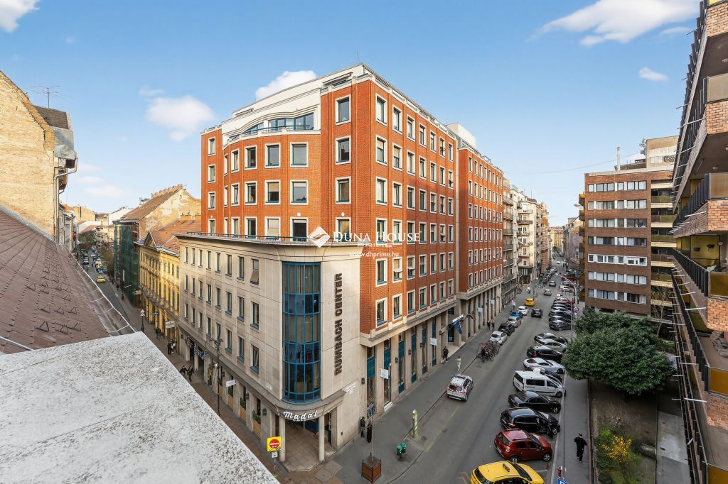 Eladó lakás, Budapest, 6. kerület