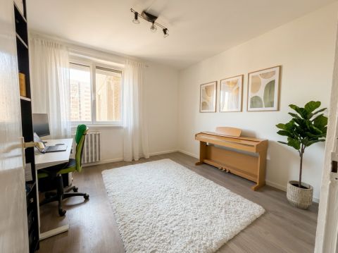 Eladó Lakás 1039 Budapest 3. kerület 