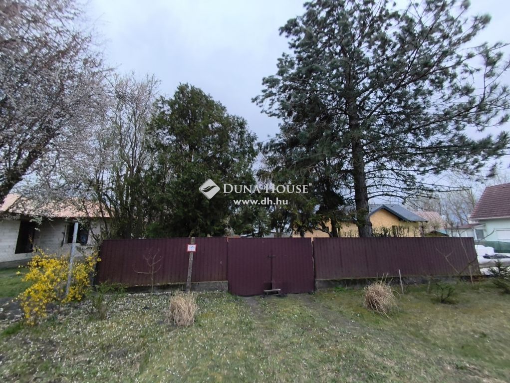 8646 Balatonfenyves — 1/19