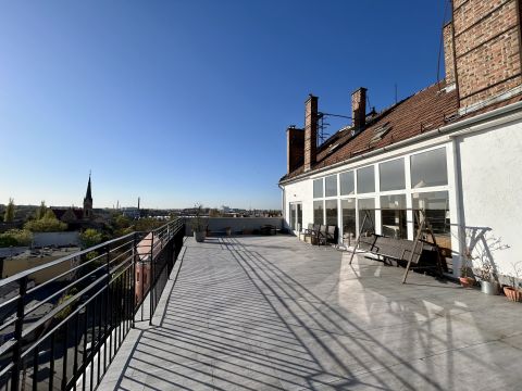 Eladó Lakás 1105 Budapest 10. kerület , Világos, panorámás penthouse lakás a X. kerületben!