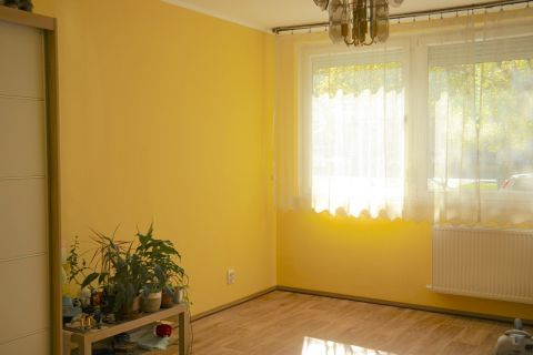 Eladó Lakás 1144 Budapest 14. kerület , Napfényes, két szobás lakás Rákosfalva közkedvelt részén