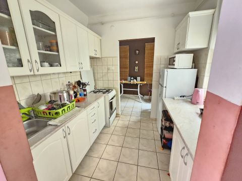 Eladó Lakás 8500 Pápa , Pápa szívében 91nm-es lakás