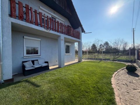 Eladó Ház 2713 Csemő Csemő 