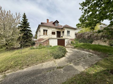 Eladó Ház 7030 Paks Családi ház dunai panorámával