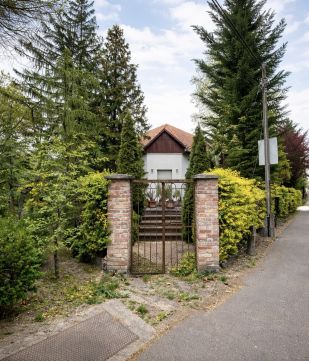 Eladó Ház 1038 Budapest 3. kerület 