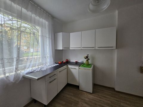 Eladó Lakás 2541 Lábatlan  