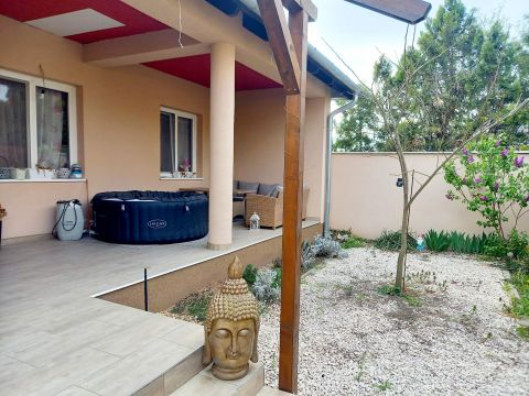 Eladó Ház 2146 Mogyoród Mogyoród központ